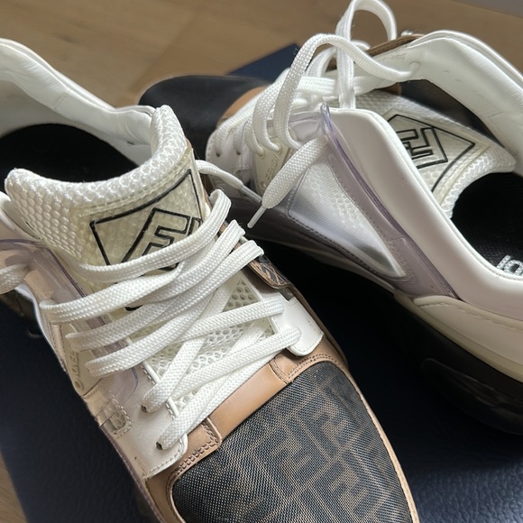 Zucca FF Logo Printed Sneakers - Picture 4 of 6